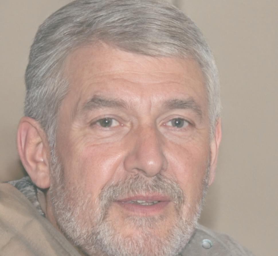 Cornelio Villarroel, fundador y psicólogo existencial de gulenerida